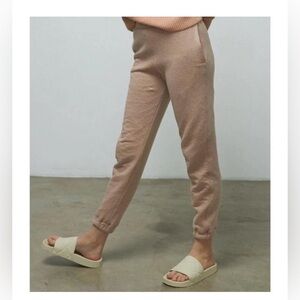 Lunya Restore Double‎ Face Pima Cotton Jogger Pants Oatmeal Small NWOT Cozy Soft